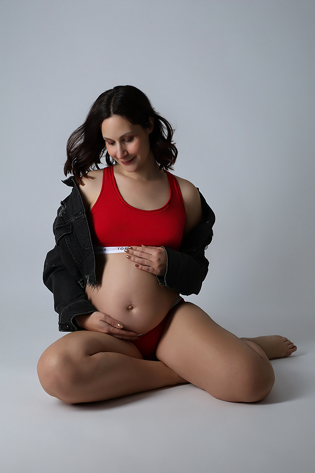 Kundenkleiderschrank für dein Babybauchshooting bei Pirmasens Christina De Vivo Photography