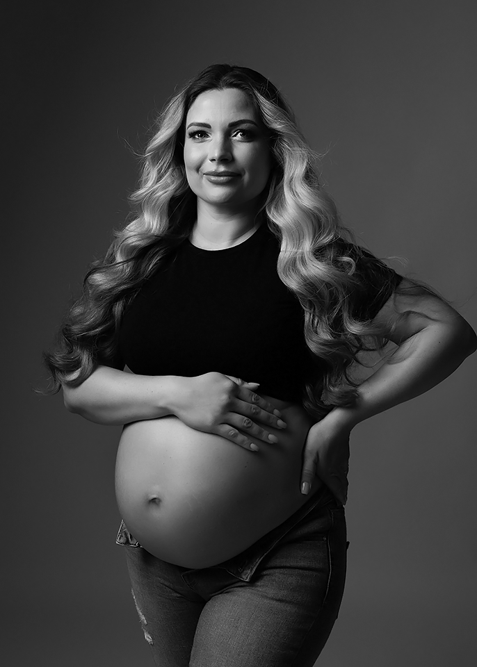 Babybauchshooting-Modern-Dahn-Pirmasens-Landstuhl-Christina-DeVivo. Zeitlose Babybauchshooting bei Pirmasens | Christina De Vivo