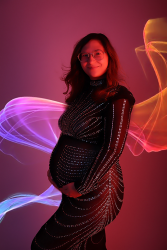Babybauchshooting bei Pirmasens für Neon Light | Christina De Vivo