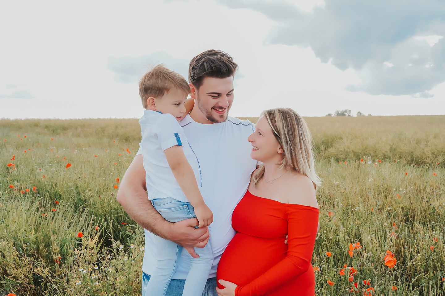 Babybauchshooting-Outdoor-Familienbilder-Pirmasens-Christina-DeVivo Babybauchshooting bei Pirmasens im Grünen | Christina De Vivo