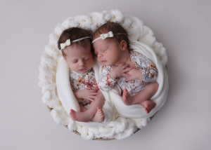 Zwillinge Babyfotograf bei Pirmasens | Christina De Vivo Photography