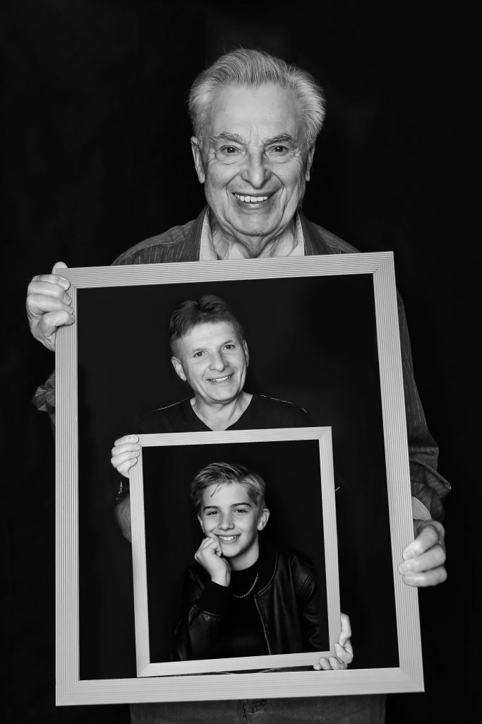 Familienbilder Bild in Bild Geschenkidee für Oma und Opa bei Pirmasens | Christina De Vivo Photography