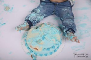 Fotograf Cakesmash erster Geburtstag bei Zweibrücken | Christina De Vivo Photography