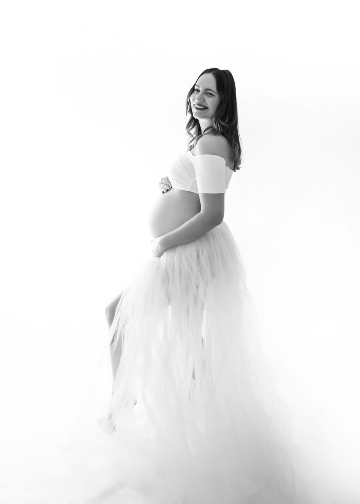 Kundenkleiderschrank für dein Babybauchshooting bei Pirmasens Christina De Vivo Photography