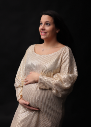 Kundenkleiderschrank für dein Babybauchshooting bei Pirmasens Christina De Vivo Photography