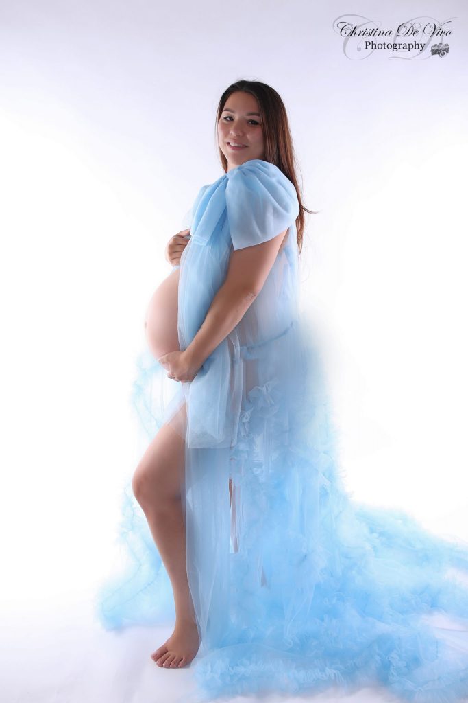 Kundenkleiderschrank für dein Babybauchshooting bei Pirmasens Christina De Vivo Photography