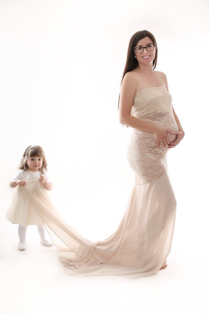 Kundenkleiderschrank für dein Babybauchshooting bei Pirmasens Christina De Vivo Photography