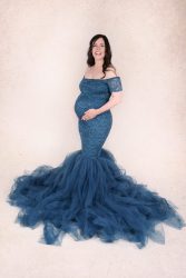 Kundenkleiderschrank für dein Babybauchshooting bei Pirmasens Christina De Vivo Photography
