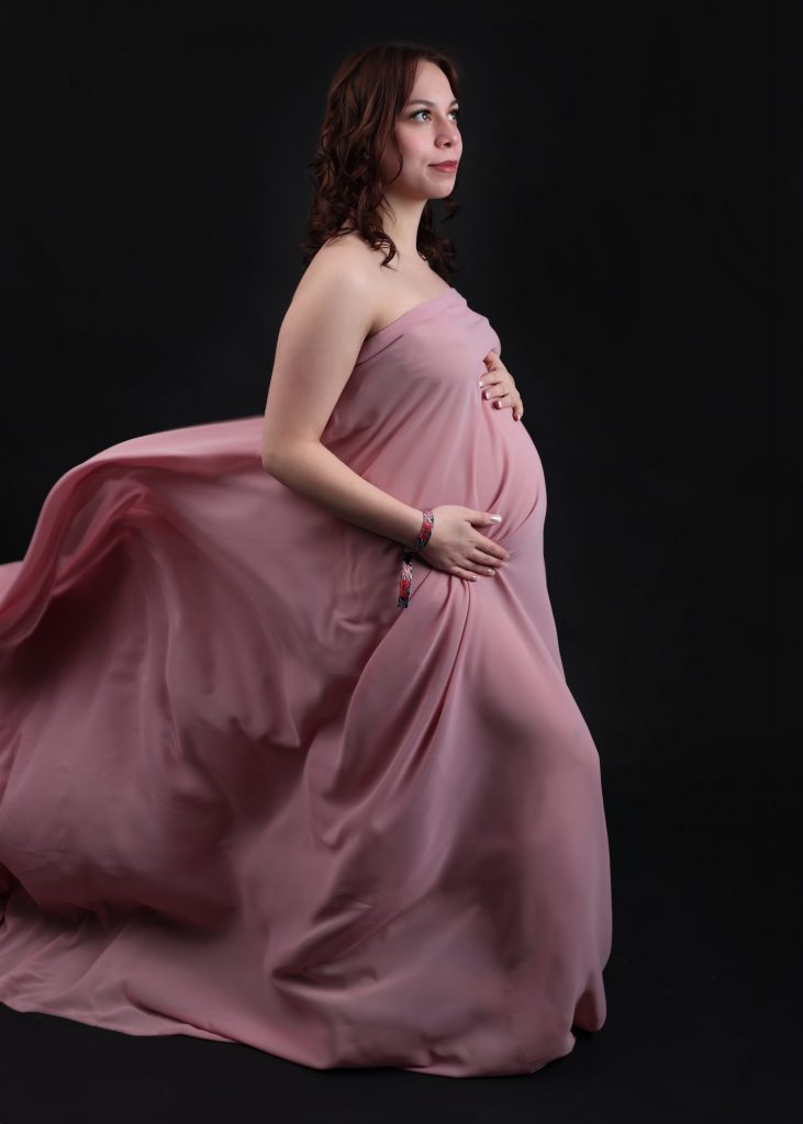 Kundenkleiderschrank für dein Babybauchshooting bei Pirmasens Christina De Vivo Photography