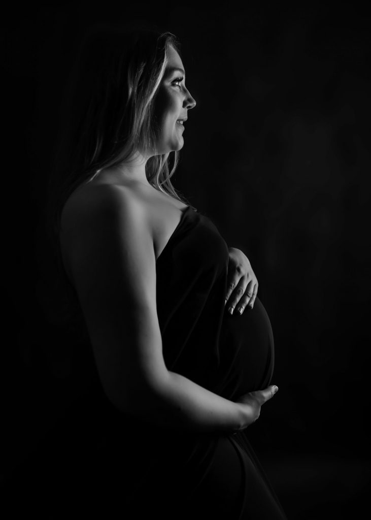 Kundenkleiderschrank für dein Babybauchshooting bei Pirmasens Christina De Vivo Photography