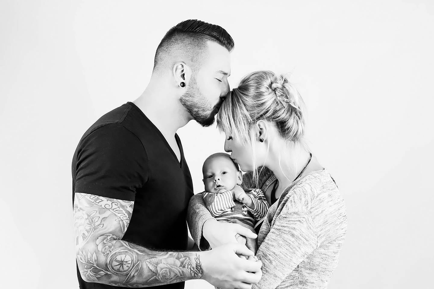 Christina De Vivo Babyfotograf bei Pirmasens Familienbilder mit Baby by Christina De Vivo Babyfotograf bei Rodalben