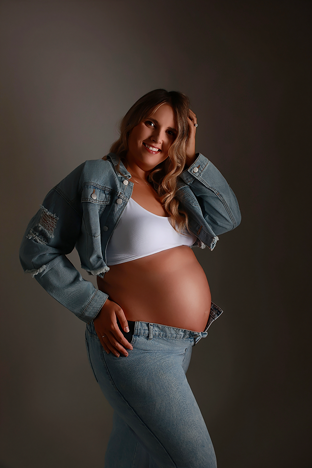 Babybauchbilder im Vogue Style modern, chic, zeitlos, bei Fotograf Christina De Vivo bei Annweiler