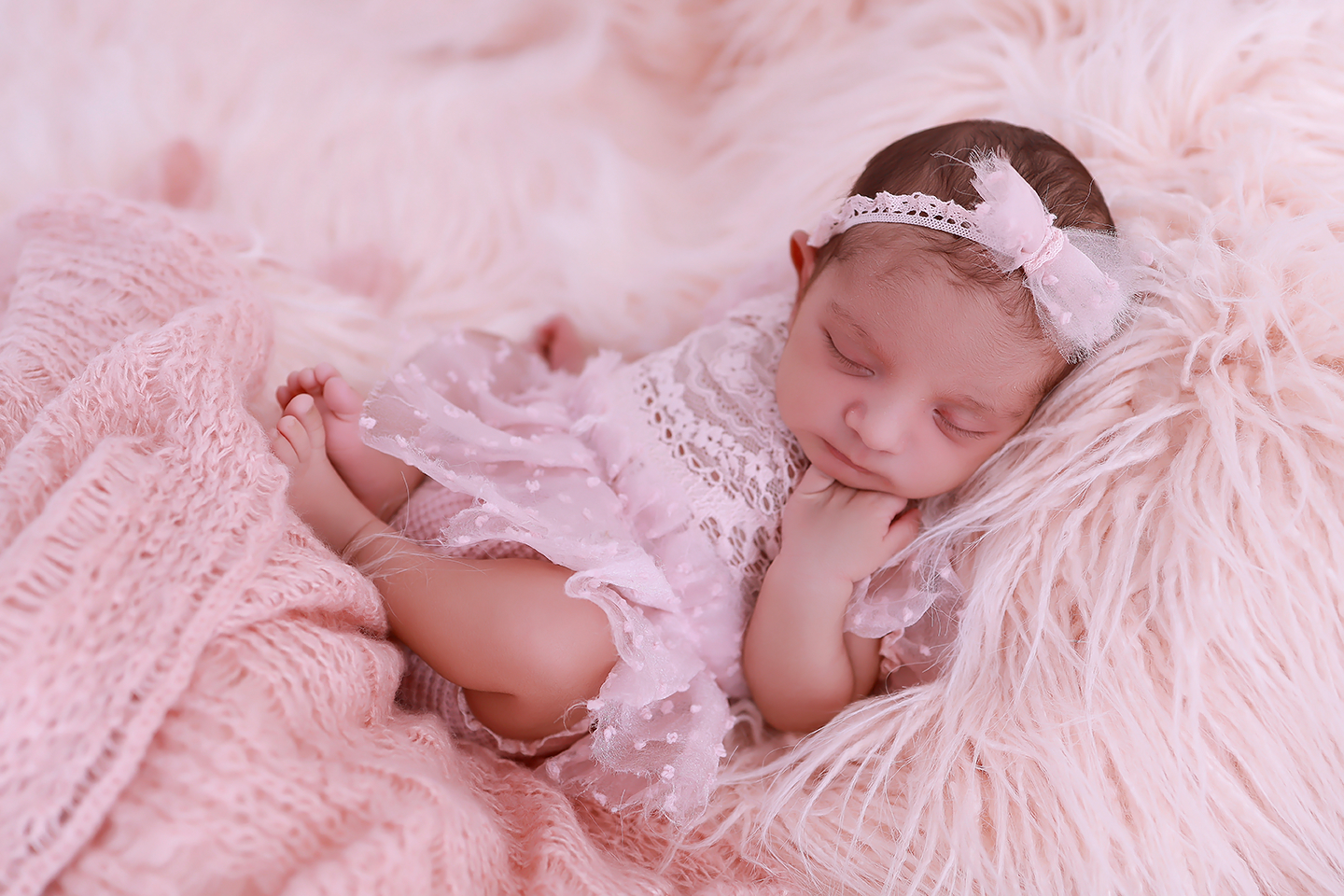 Babybilder-Landstuhl-Babyfotograf-Christina-De-Vivo Babyfotostudio bei Thaleischweiler-Fröschen für die Region Pirmasens Christina De Vivo