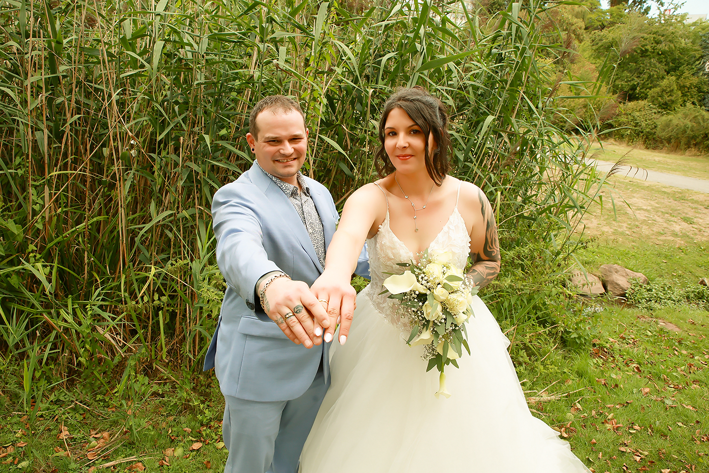 Einblicke in wunderschöne Hochzeiten aus Pirmasens & Pfalz. Macht euch ein Bild von meinem Stil & kontaktiert mich für eure Traumfotos!